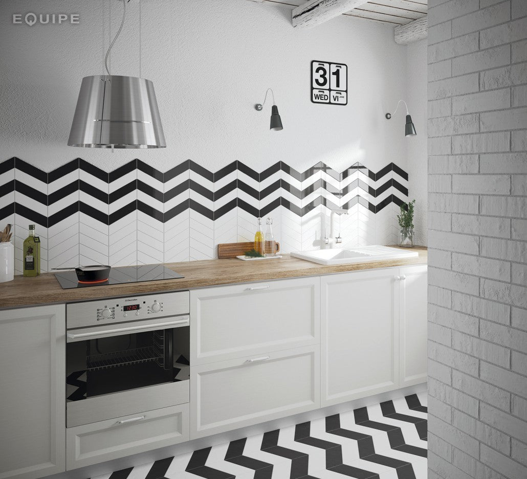 Fliese Chevron Wall Schwarz Links 5,2x18,6