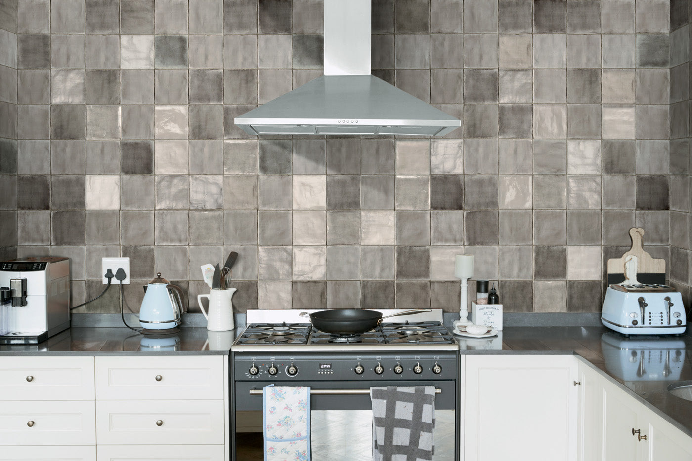 TSquare Half Moon 15x15 Fliese