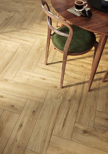Fliese Rohholz Braun 18,5x59,8